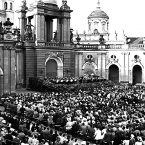 Potsdam im Hof des Stadtschlosses am 24. Juni 1942