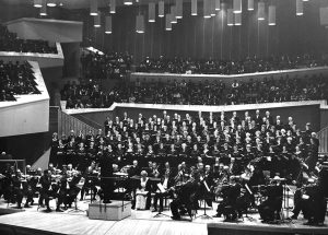 Aufführung des Weihnachtsoratoriums von J.S. Bach in der Philharmonie Berlin am 14. Dezember 1968 mit dem Philharmonischen Chor Berlin unter der Leitung von Hans Chemin-Petit Foto: Foto-Klebbe-Berlin